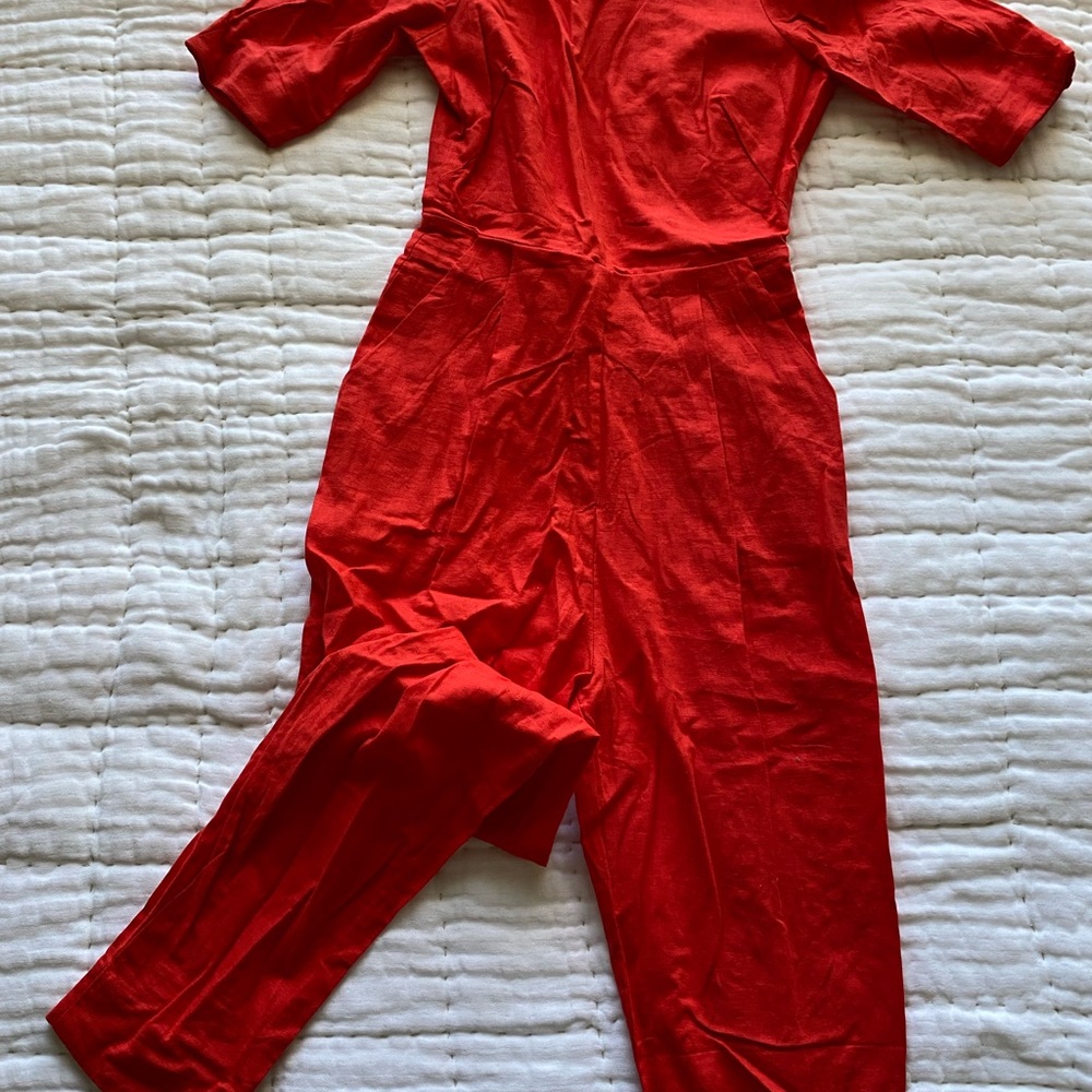 FARM RIO Sexy red jumpsuit! Perfect for Valentines♥️. Open back. Farm Rio XS.